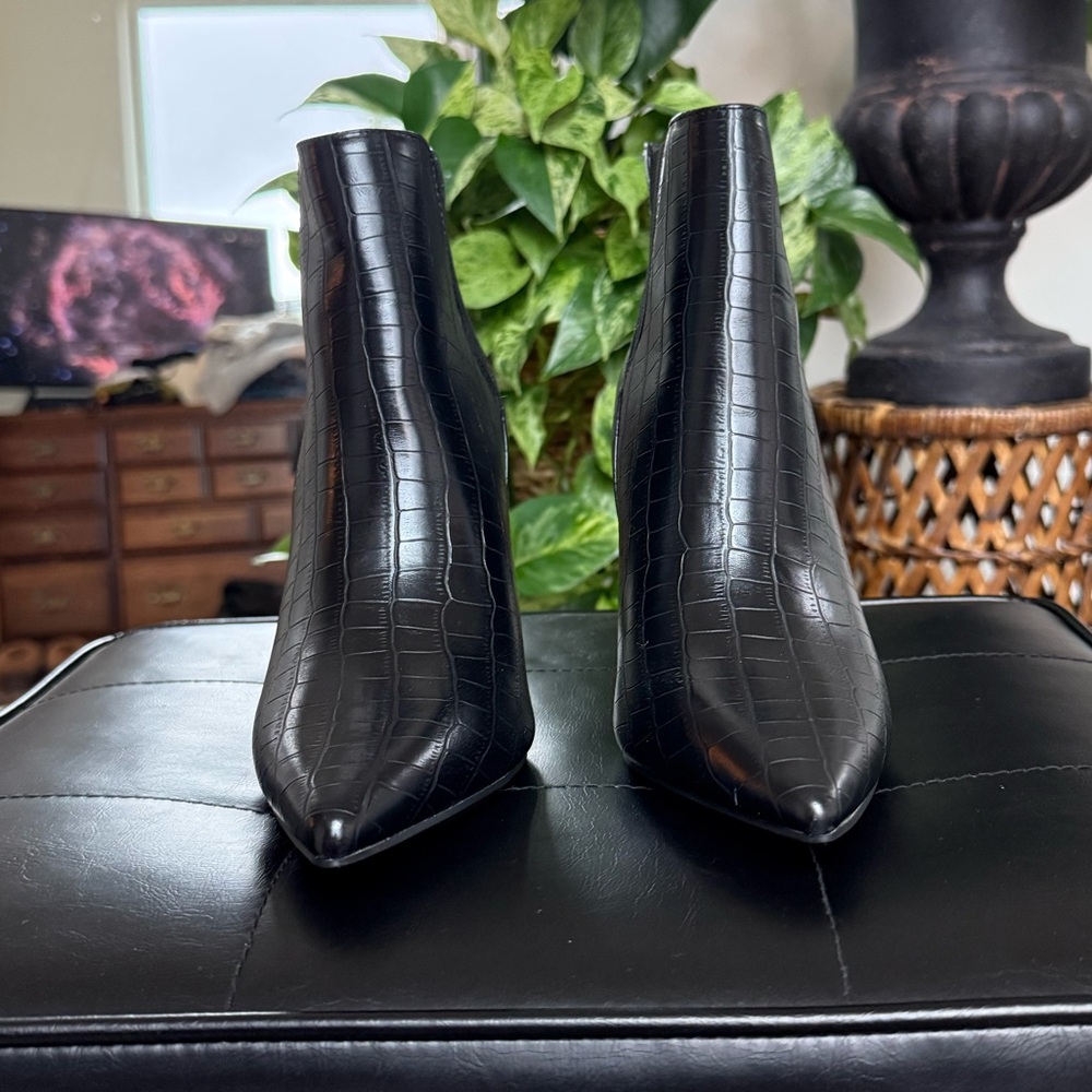 NWOT - Croc Faux Leather Black Spike Heel Ankle Booties - Picture 5 of 9